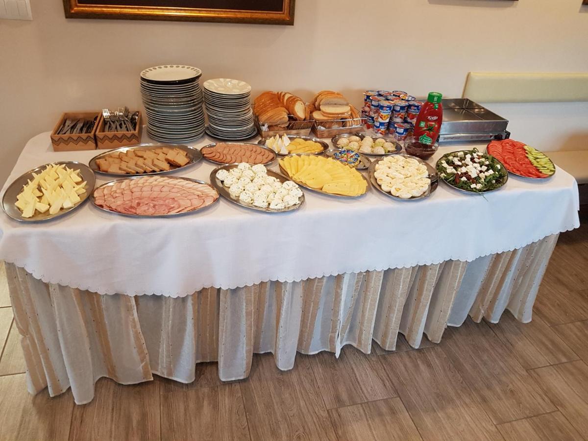 Gosciniec Basia 카지미에르즈 돌니 외부 사진